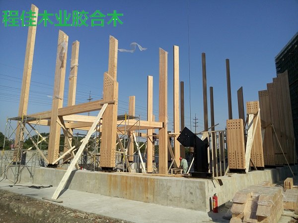 花旗松胶合木建筑施工中